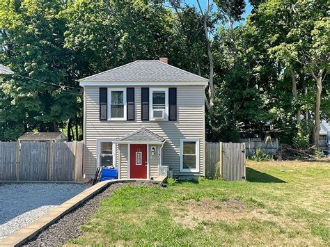 Zillow has 4 photos of this -- 4 beds, 1 bath, 1,814 Square Feet single family home located at 19 Maple St, Weymouth, MA 02189 built in 1926. . Zillow weymouth